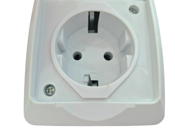 Розетка накладна з захисною кришкою, з заземленням IP44 yl6287 фото