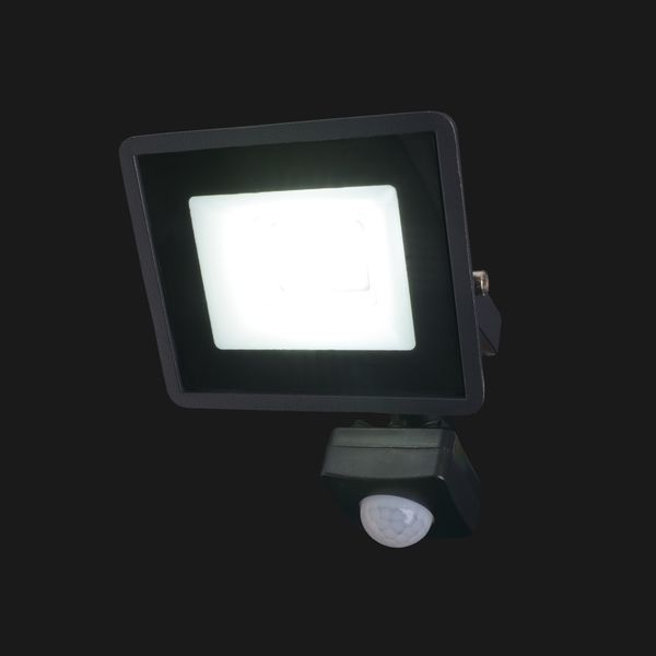 Прожектор світлодіодний з датчиком руху HL-19P/22.5W WW IP65 33-092 фото